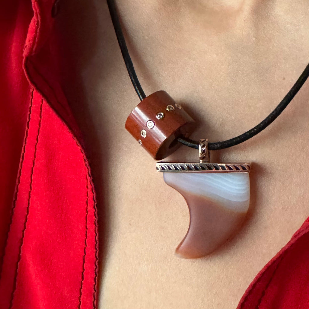 Dezso 18k Black Enamel. Agate Grande Shark Fin Pendant